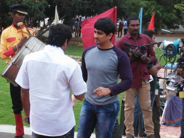 சந்தானத்திற்குப் பதிலாக சூரி