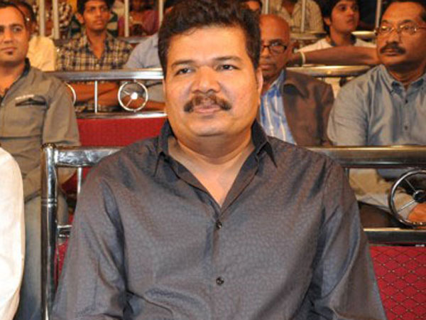 வில்லன் யாரு