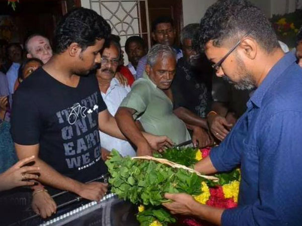 Vijay pays tribute to Manorama achi