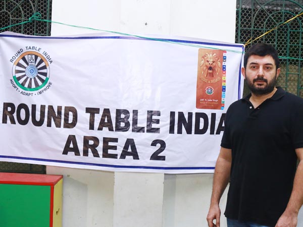 Arvindswamy provides medical air to 2 lakh families Arvindswamy provides medical air to 2 lakh families