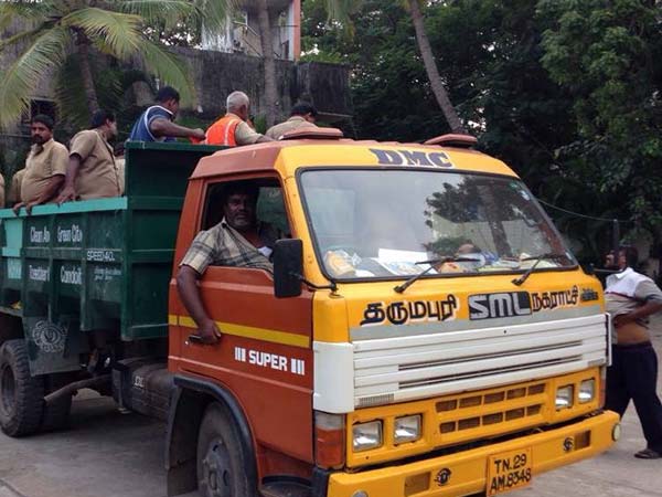 Rajini provides shelter for 1000 sanitary workers