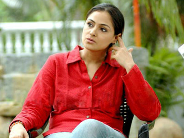 2 குழந்தைகளுக்கு தாய்...