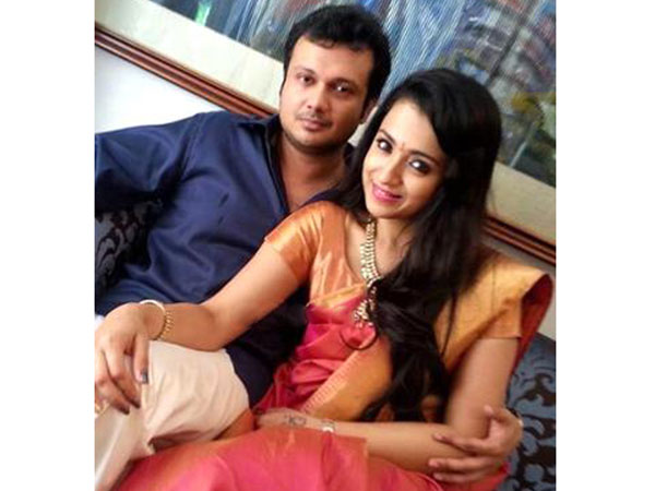 த்ரிஷா - வருண்மணியன் த்ரிஷா - வருண்மணியன்