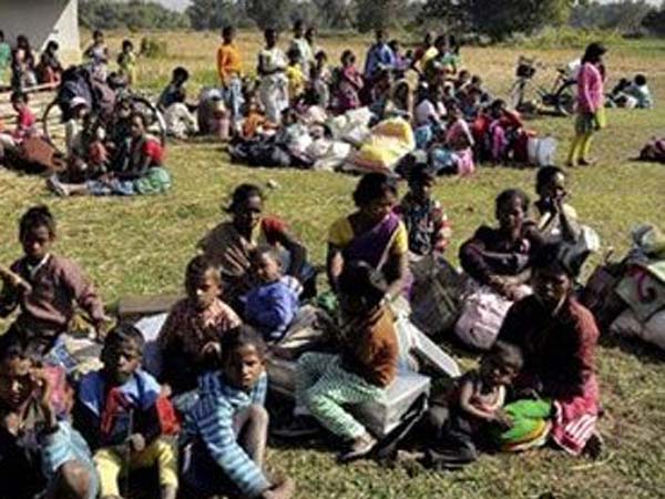 சட்டத்தைக் காட்டி ஒடுக்கப்படும் ஆதிவாசிகள்