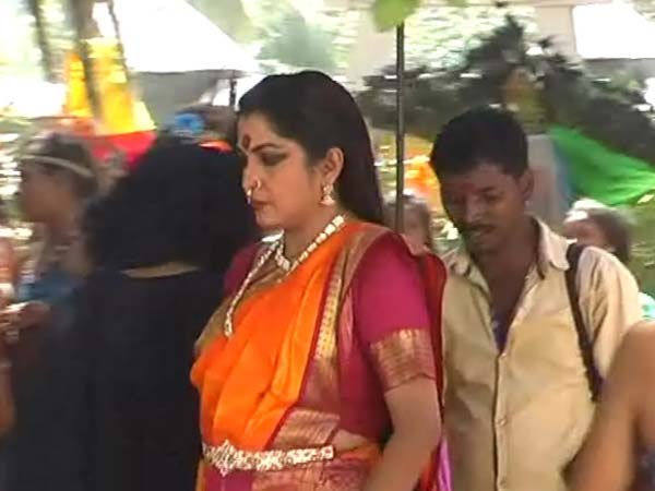 படப்பிடிப்பில்