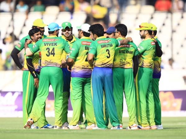 கேரளா ஸ்ட்ரைக்கர்ஸ்