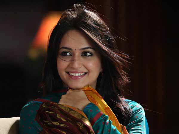 கிரிதி கர்பண்டா..