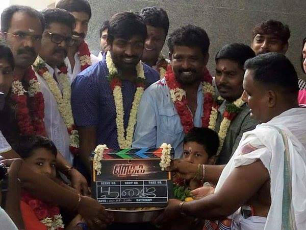 விதவிதமான கேரக்டர்கள்...