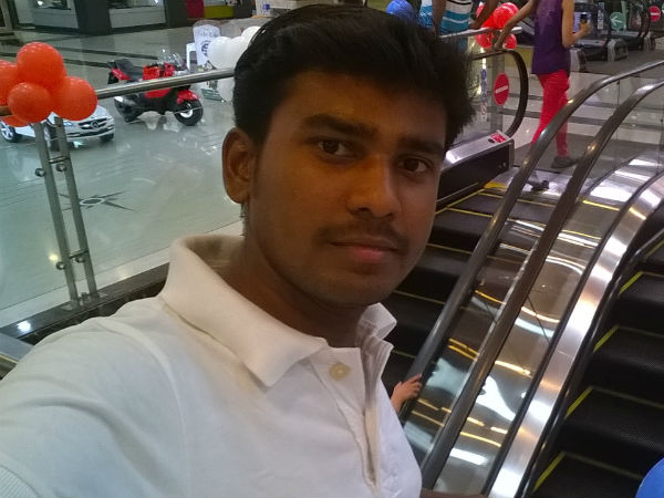 ரசிகர்களை நேசிப்பவர் விஜய்.. ராஜா பத்மநாதன்