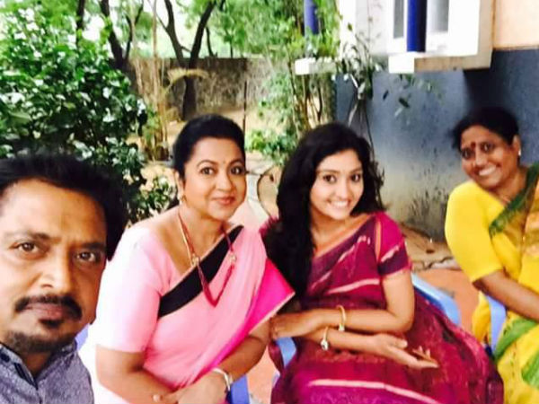 வெளியேறும் டிம்பிள்