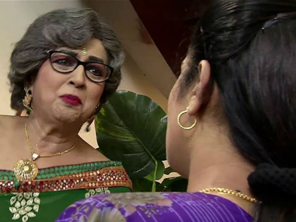 பாட்டியின் ஆதரவு பாட்டியின் ஆதரவு