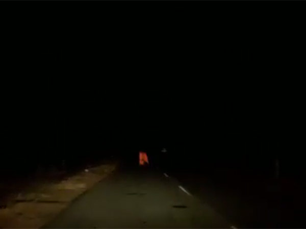 சாலையில் பேய்...