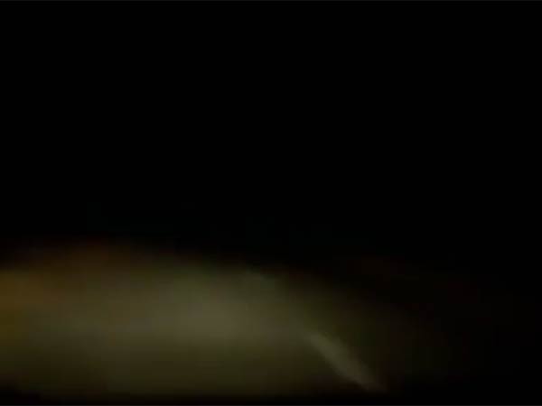 பலமான சத்தம்...