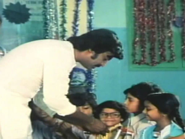 Producer & Actor Azhagan Tamilmani turns as a fruit vendor!