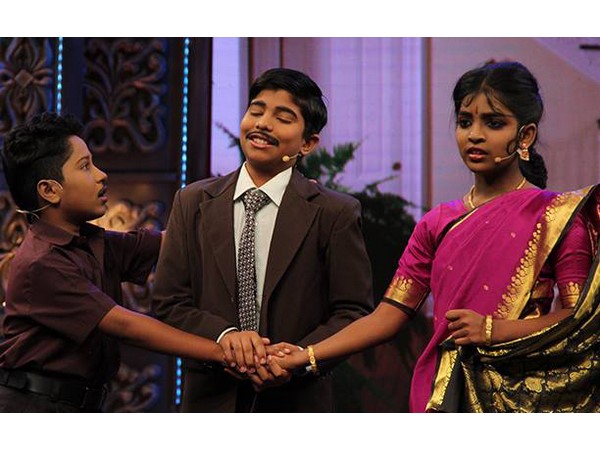 நடிகர் சந்தானம்