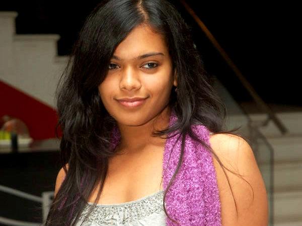 கீர்த்தனா 