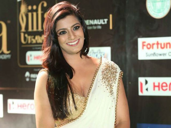 வரலட்சுமி 