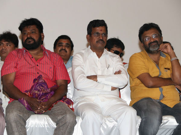 Kalaipuli Thaanu exposes Vishal's atrocity against Producer