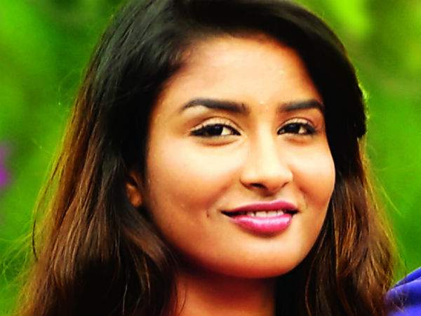 பிரபல நட்சத்திரங்கள்