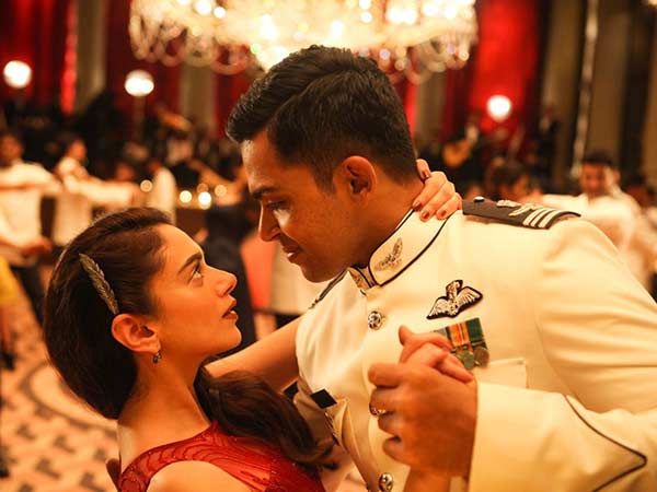 Kaatru Veliyidai Audience review