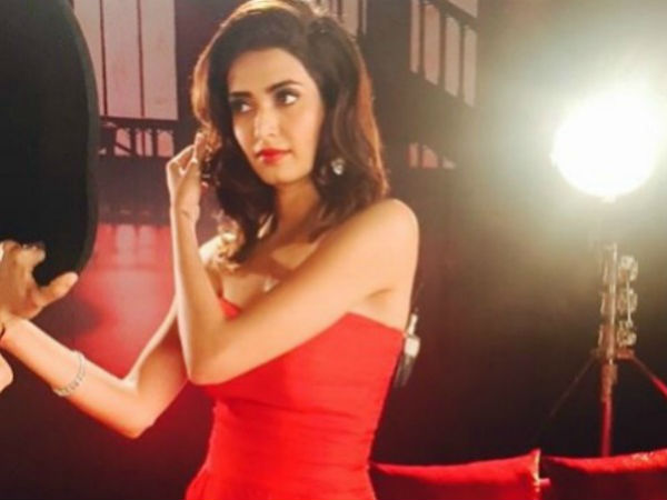 Popular Television actress splits up with this boyfriend too