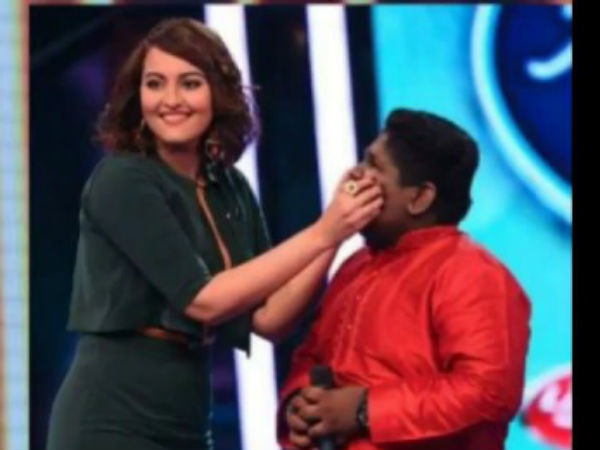 மனசு நிறையப் பாட வயிறு நிறையணும் 