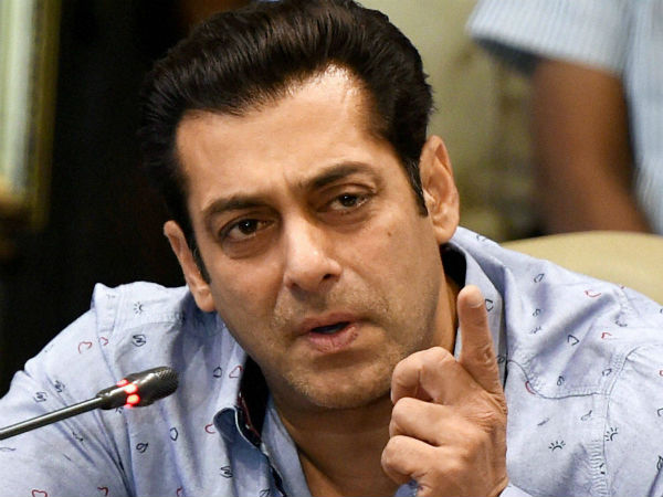 உடைத்தார் 