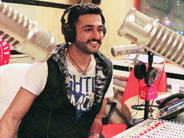 ஆர்ஜே நஸர் கான் 