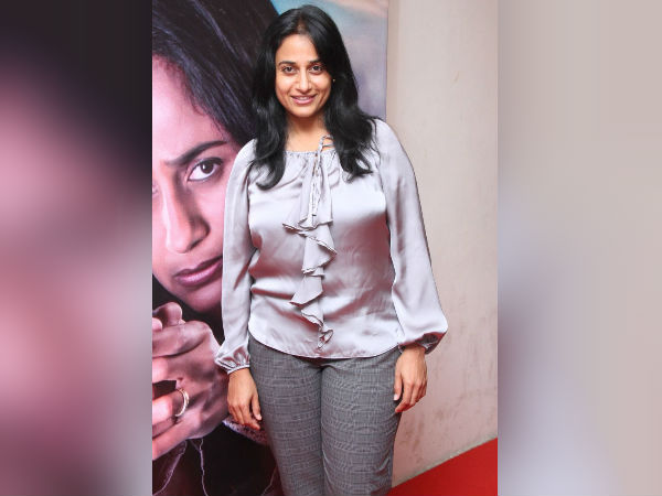 சண்டைக் காட்சிகளிலும் :