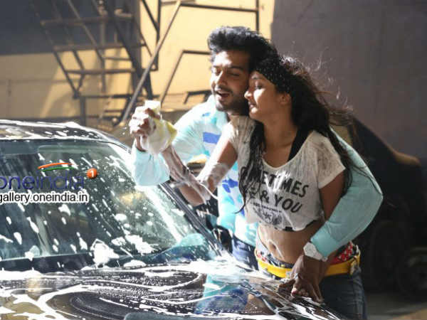 வினய்யால் வெளியீடு :