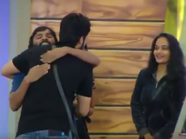 ரசிக்க முடியல 