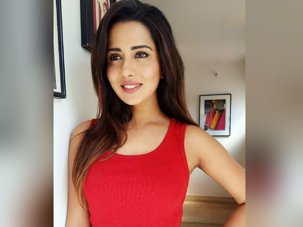 கதை கேட்கிறேன் 