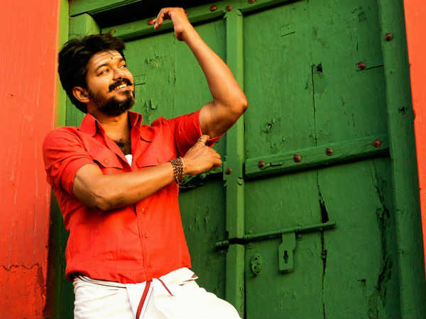  மக்களைக் குழப்பும் விஜய்