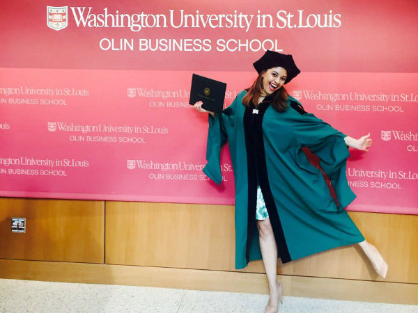 அமெரிக்கா பறந்தார்