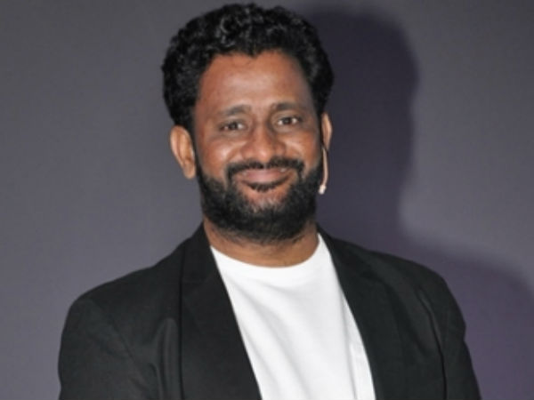 நான்கு மொழிகளில்