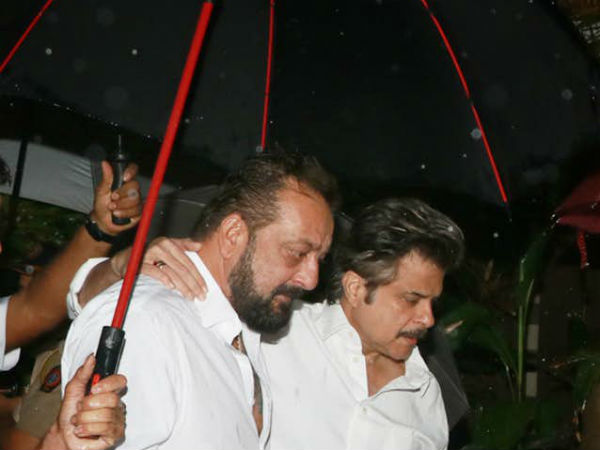 பிரபலங்கள் இரங்கல்