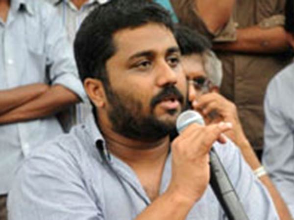 தலைவர் பதவிக்கு போட்டி