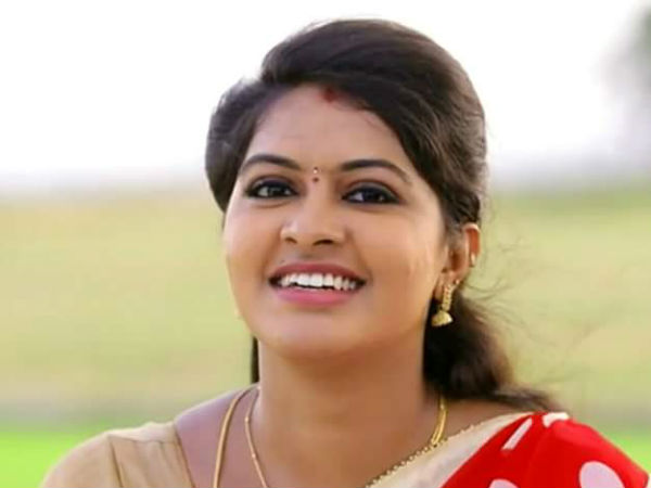 வாணி போஜன் 