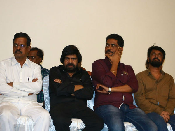 சுரேஷ் காமாட்சி