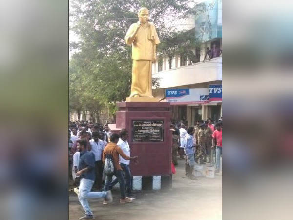 பெருமாள் பிச்சையின் மகன்கள்