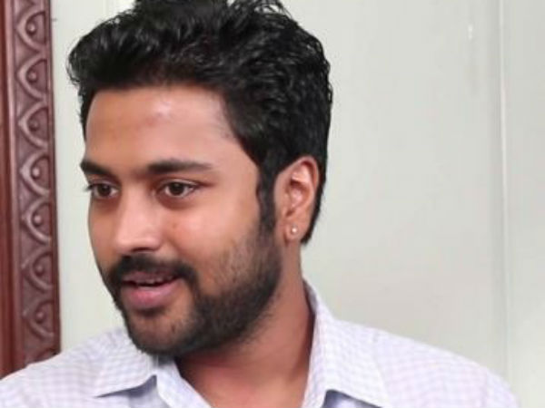 திட்டம் போட்டு திருடுற கூட்டம்