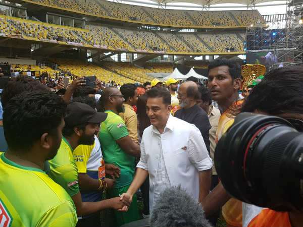 நட்சத்திர கிரிக்கெட் போட்டி நட்சத்திர கிரிக்கெட் போட்டி