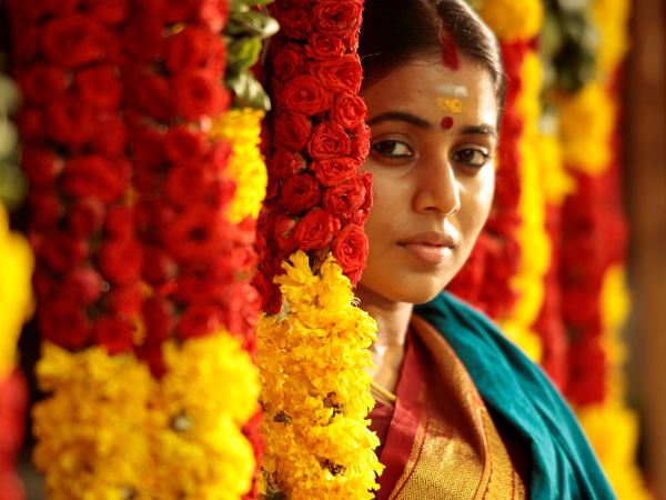  பின்னணி இசை