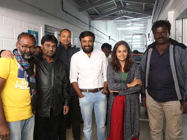 இயக்குநர்