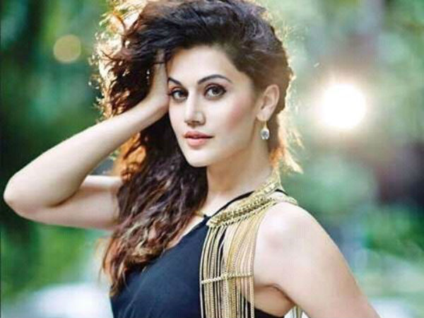 வெள்ளாவி தேவதை டாப்ஸி