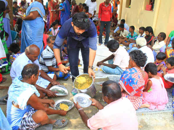 Abhi Saravanan joins Sterlite protest