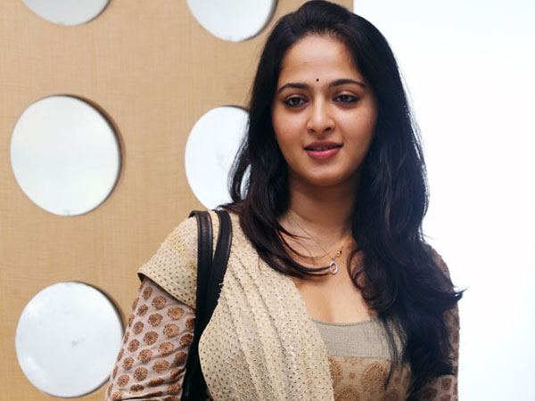 அனுஷ்கா 