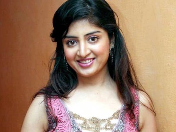 சும்மா விடாது 