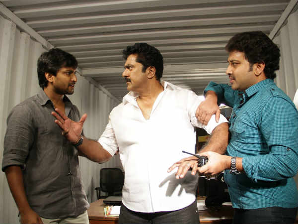 வித்தியாசமான வேடத்தில் சரத்குமார் 