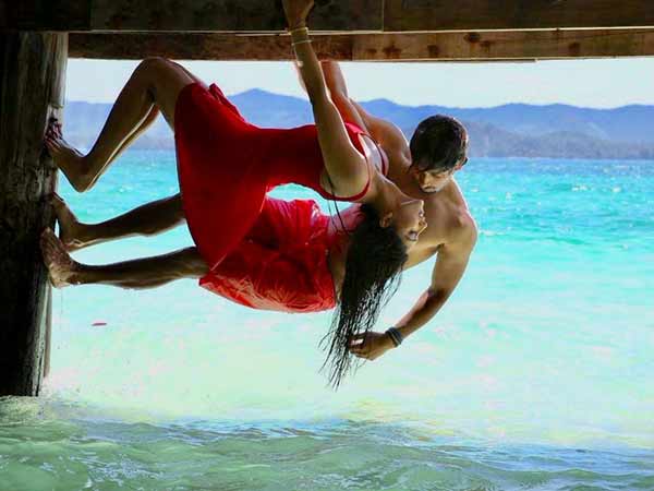 Mr.Chandramouli movie review 
